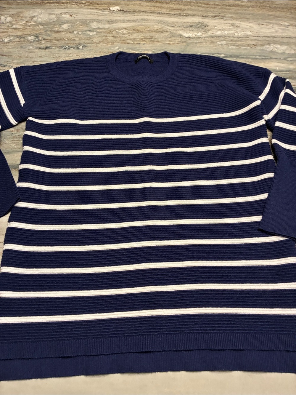 Women’s Navy and White Striped Crewneck Sweater like new textured warm sz m